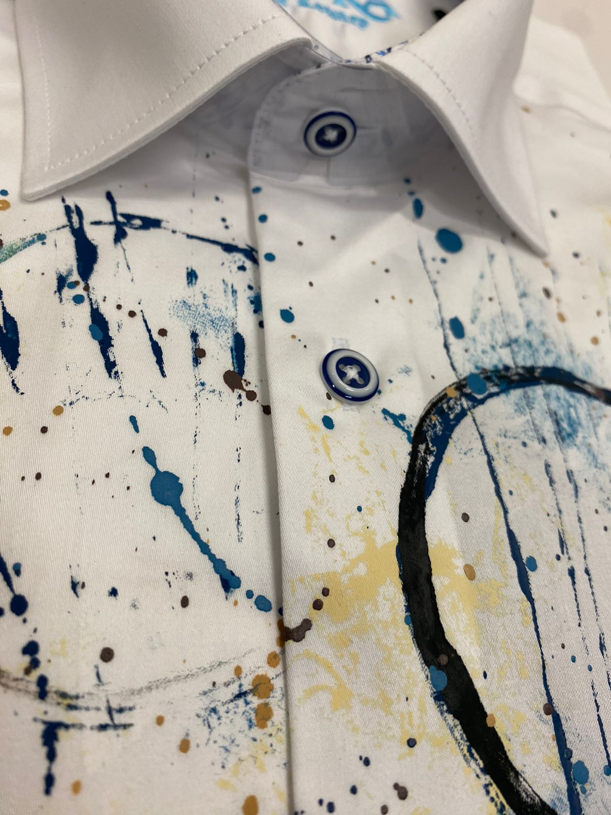 CMW618P - Cuadra white soft cotton abstract shirt for men