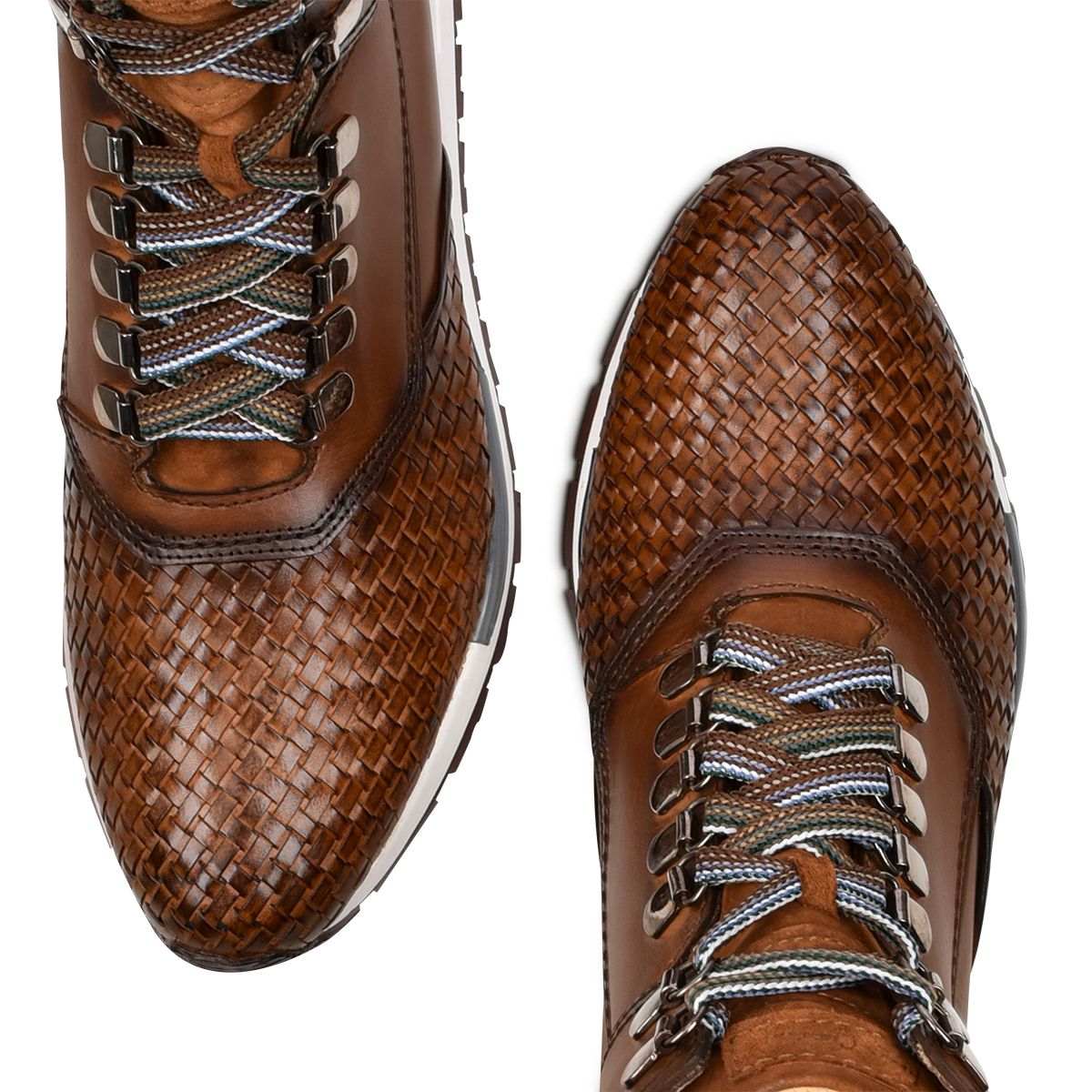 N44TETV - Cuadra almond casual fashion cowhide leather moc toe for men.-Kuet.us