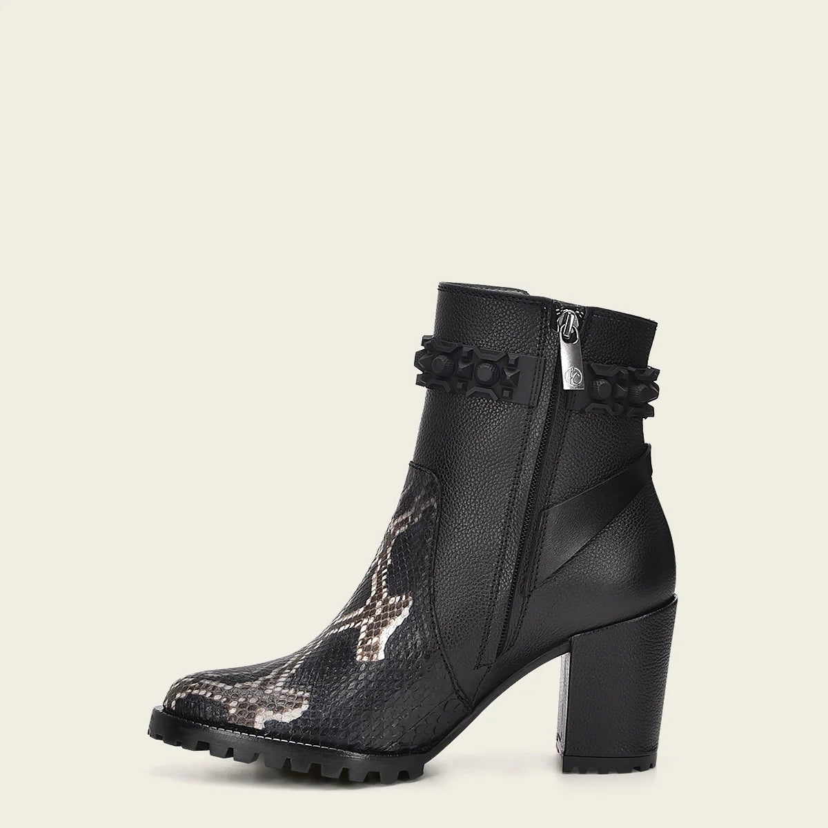 6G0PBRS- Cuadra black cowhide leather ankle boots for women