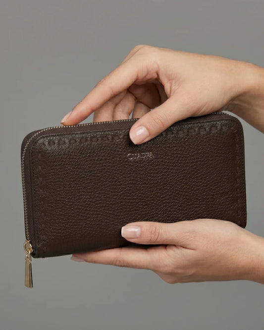 BD211VE - Cuadra Honey Fashion Zip-Around Deer Leather Wallet for Women
