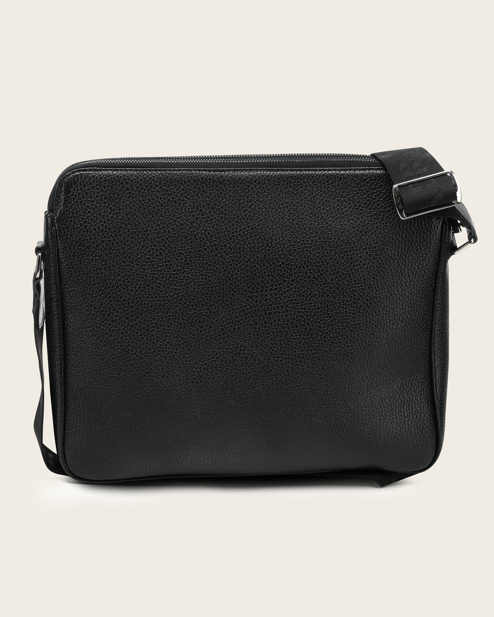 BOC49MA - Cuadra Black Casual Fashion Stingray Bag for Men / Women