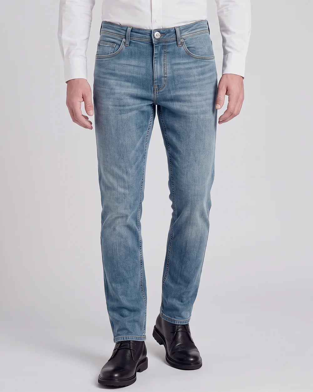 J300815 - Cuadra Men's Medium Indigo Vintage Wash Jeans