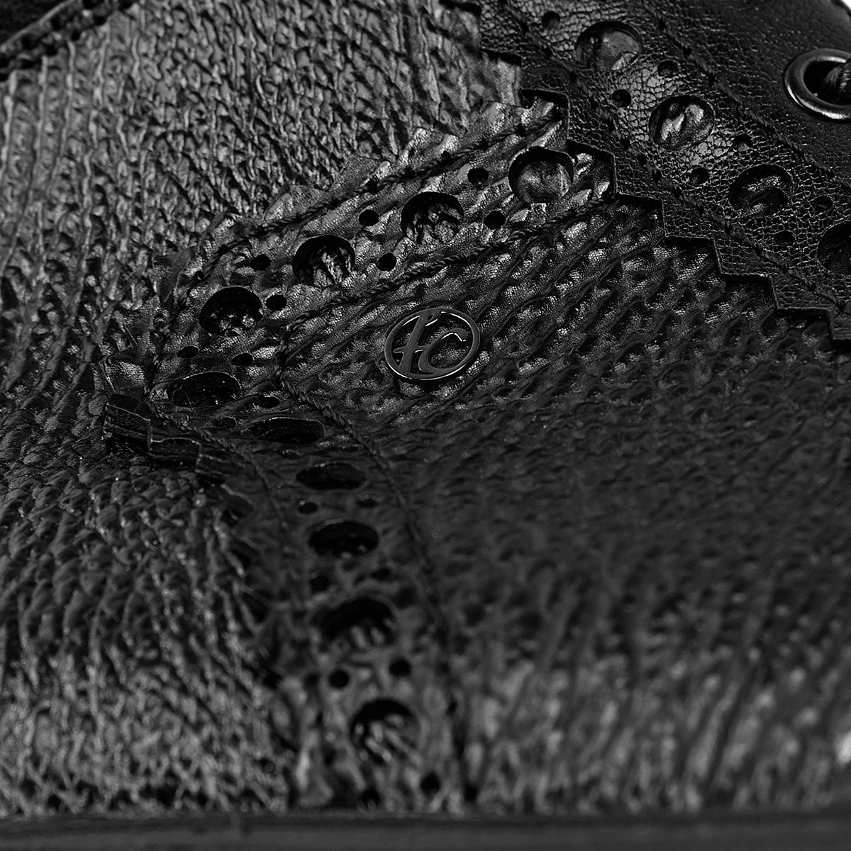 G94KRSK - Cuadra black casual vintage fashion shark ankle booties for men.-Kuet.us